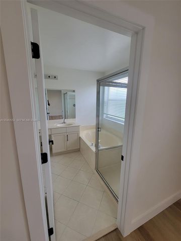9936 Woodworth Ct, Wellington, FL 33414