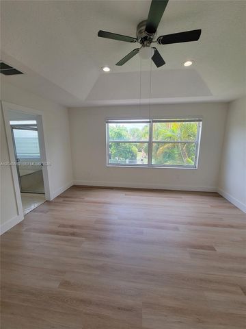 9936 Woodworth Ct, Wellington, FL 33414