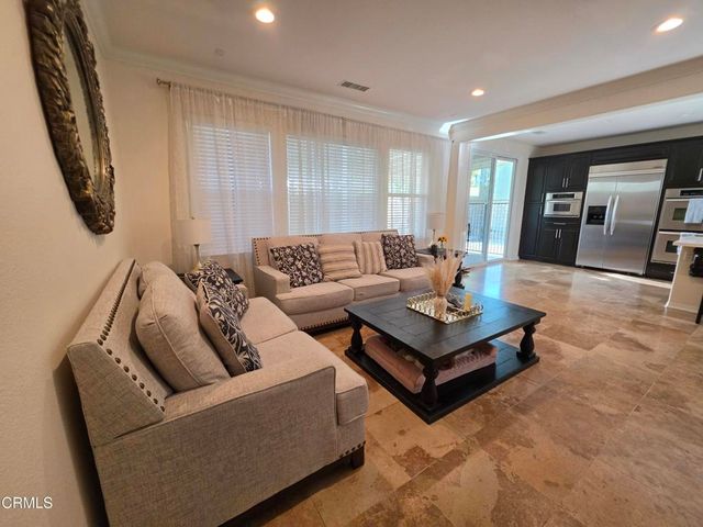 364 Cottages Court, Camarillo, CA 93012