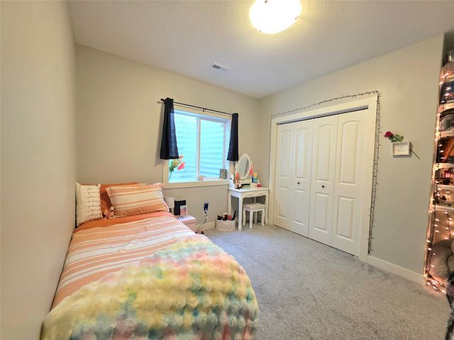 1120 N 17th Street, Chariton, IA 50049