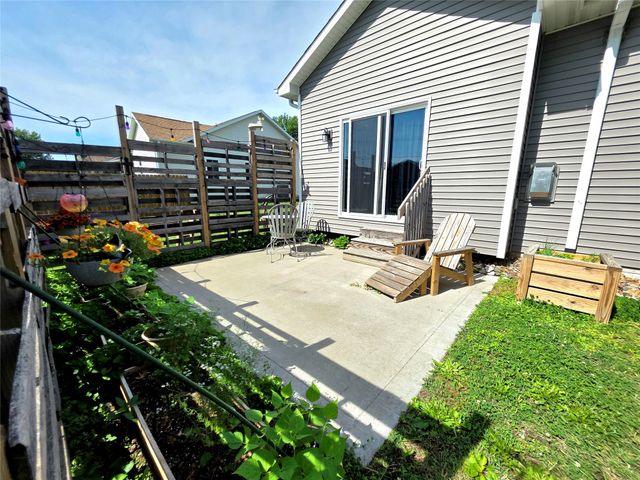 1120 N 17th Street, Chariton, IA 50049