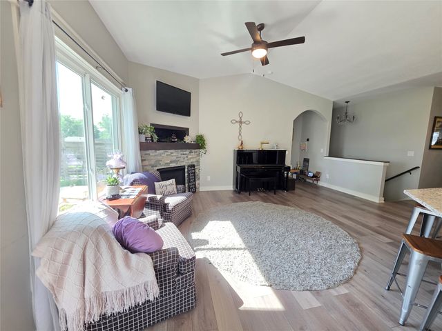 1120 N 17th Street, Chariton, IA 50049
