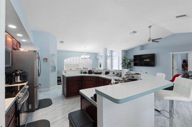 6125 MARINER BOULEVARD, Spring Hill, FL 34609