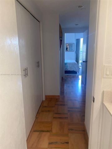 20191 E Country Club Dr 911, Aventura, FL 33180