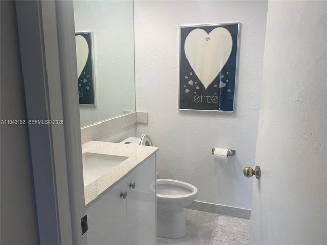 20191 E Country Club Dr 911, Aventura, FL 33180