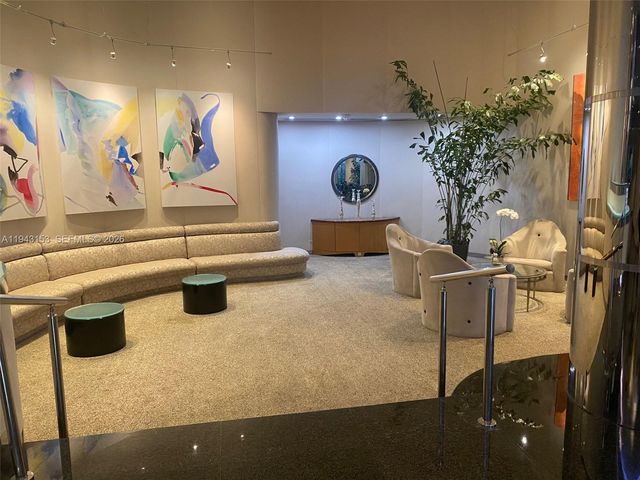 20191 E Country Club Dr 911, Aventura, FL 33180