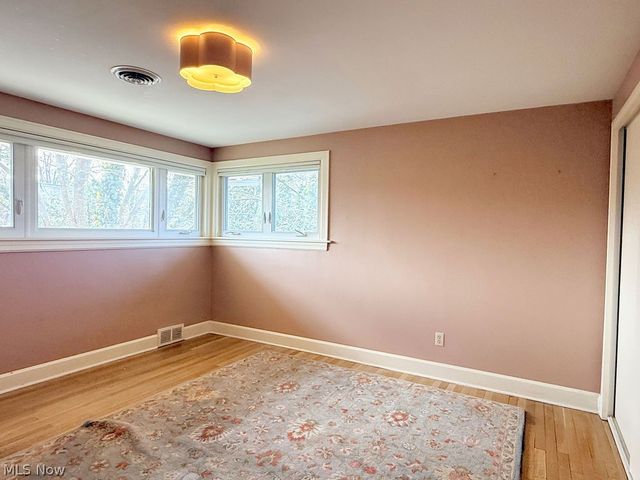 3224 Halsey Drive NE, Warren, OH 44483