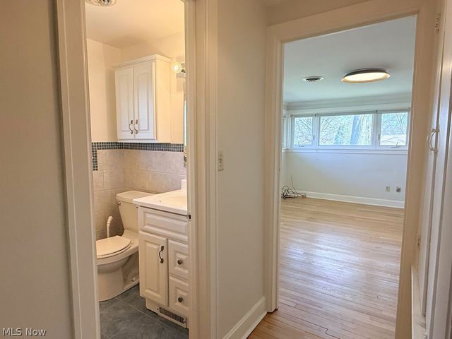 3224 Halsey Drive NE, Warren, OH 44483