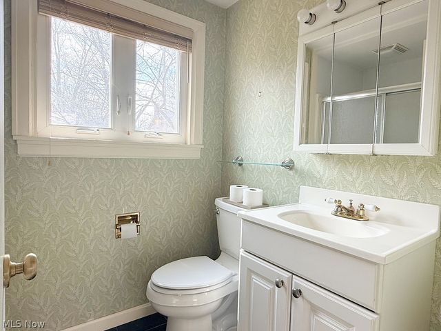 3224 Halsey Drive NE, Warren, OH 44483