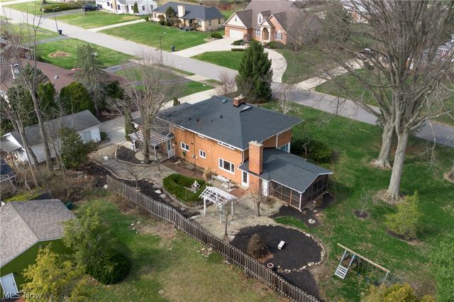 3224 Halsey Drive NE, Warren, OH 44483