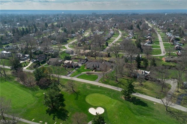 3224 Halsey Drive NE, Warren, OH 44483