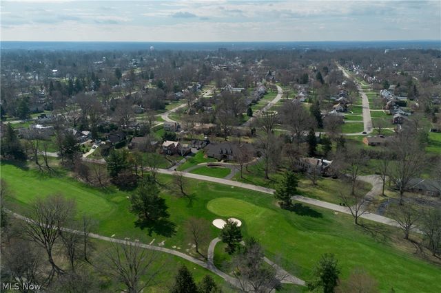 3224 Halsey Drive NE, Warren, OH 44483