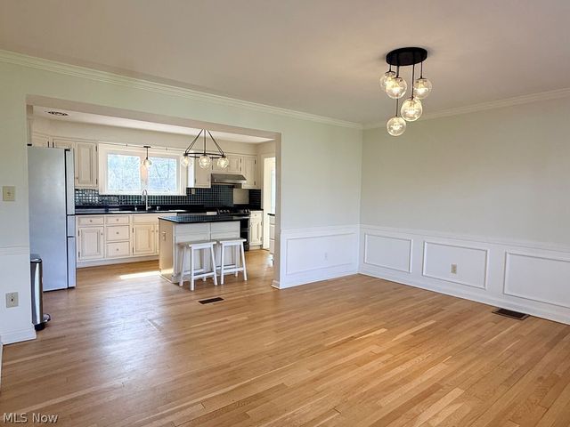 3224 Halsey Drive NE, Warren, OH 44483