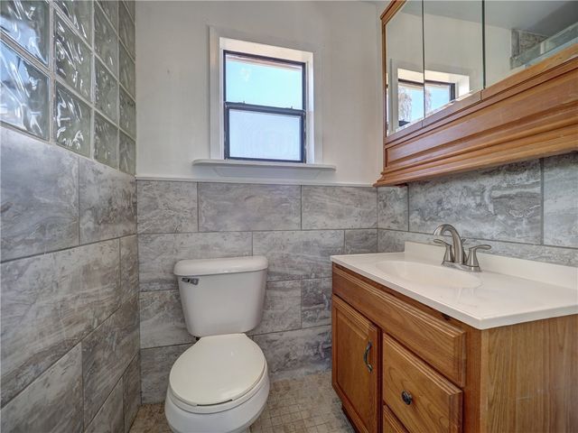 613 Gulf St, Port Aransas, TX 78373