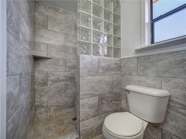 613 Gulf St, Port Aransas, TX 78373