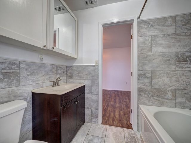 613 Gulf St, Port Aransas, TX 78373