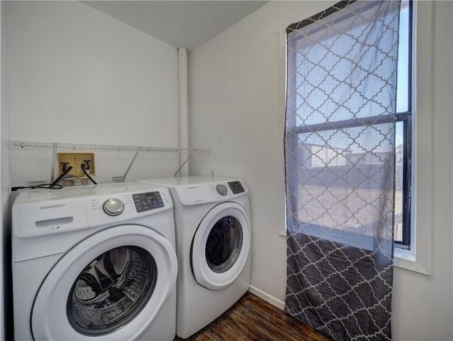 613 Gulf St, Port Aransas, TX 78373