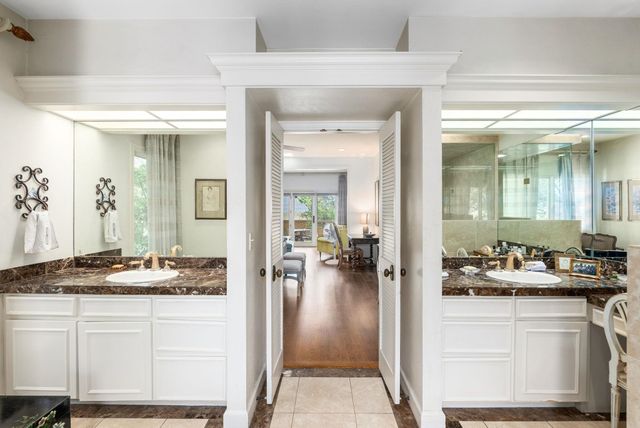 8803 E Clubside, Wichita, KS 67206