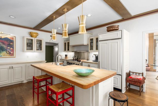 8803 E Clubside, Wichita, KS 67206