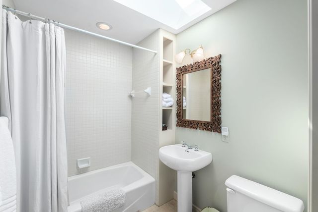 8803 E Clubside, Wichita, KS 67206