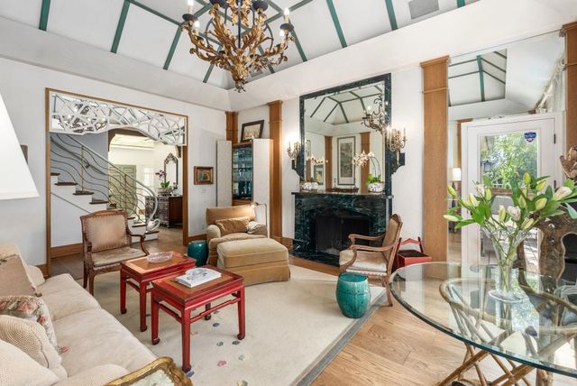 8803 E Clubside, Wichita, KS 67206