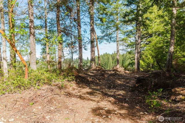 8985 SW Lake Flora Road, Port Orchard, WA 98367