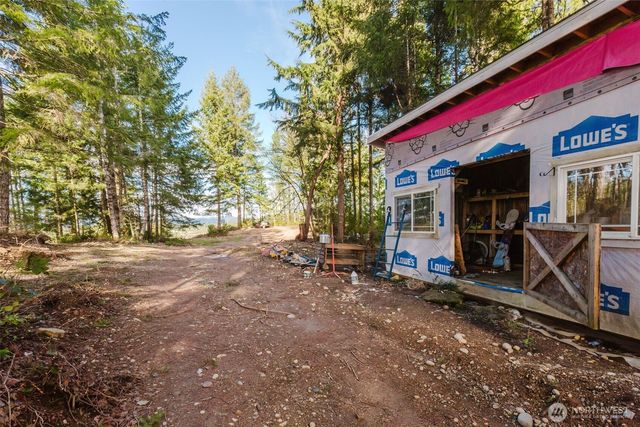 8985 SW Lake Flora Road, Port Orchard, WA 98367