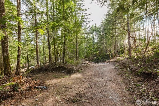 8985 SW Lake Flora Road, Port Orchard, WA 98367