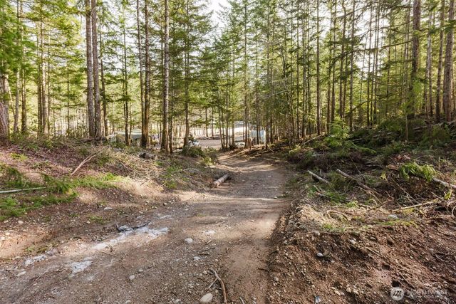 8985 SW Lake Flora Road, Port Orchard, WA 98367