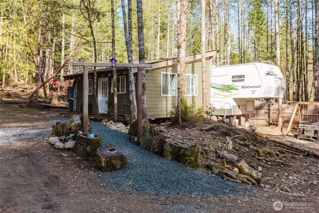 8985 SW Lake Flora Road, Port Orchard, WA 98367