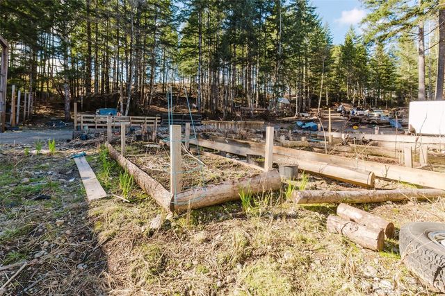 8985 SW Lake Flora Road, Port Orchard, WA 98367