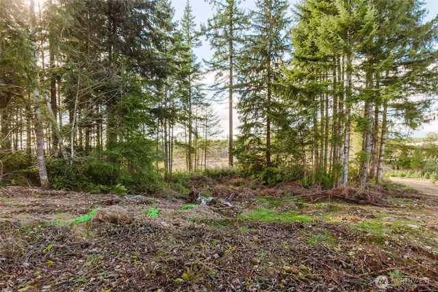 8985 SW Lake Flora Road, Port Orchard, WA 98367