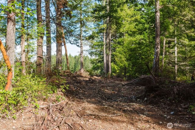 8985 SW Lake Flora Road, Port Orchard, WA 98367