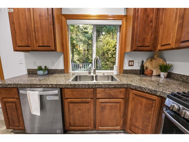 1176 NAUTICAL Dr, Hammond, OR 97121