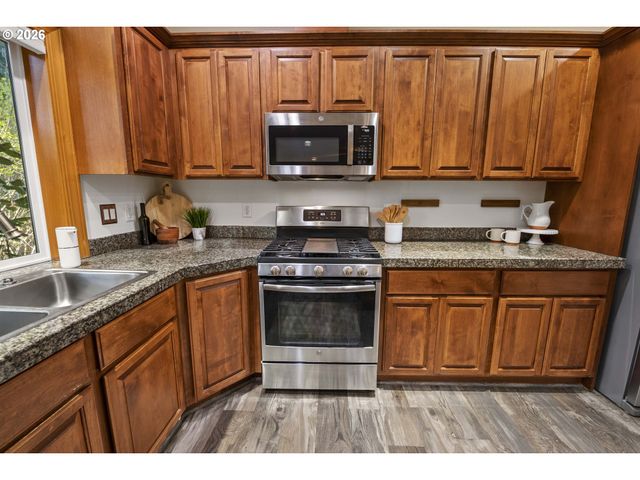 1176 NAUTICAL Dr, Hammond, OR 97121