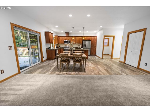 1176 NAUTICAL Dr, Hammond, OR 97121