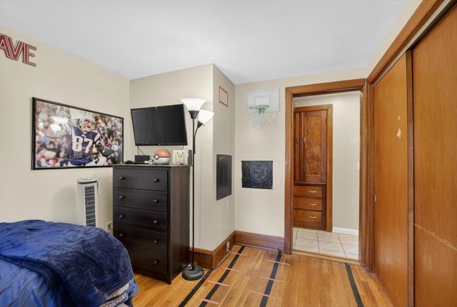 18 Hillside Dr, Lunenburg, MA 01462