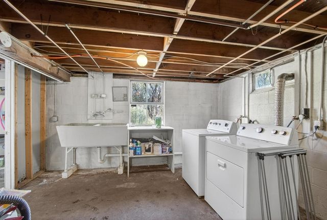18 Hillside Dr, Lunenburg, MA 01462