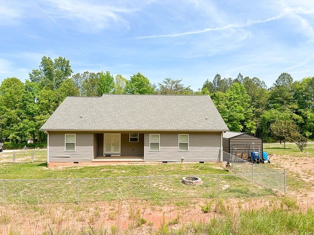 2213 NE McCamish Road, Dalton, GA 30721