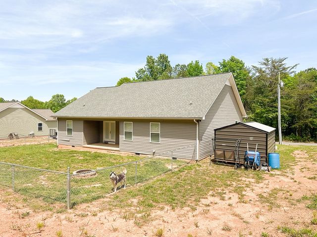 2213 NE McCamish Road, Dalton, GA 30721