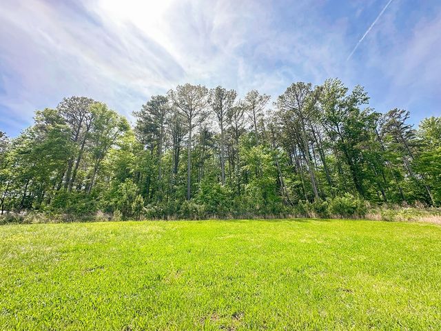 2213 NE McCamish Road, Dalton, GA 30721