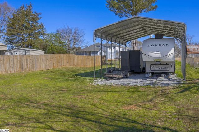 603 Pineland Meadows Road, Belton, SC 29627