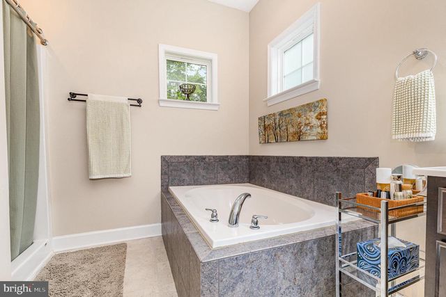 237 NICHOLSON DR, Colonial Beach, VA 22443