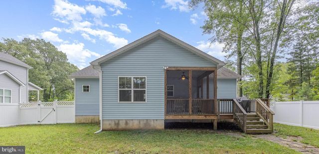 237 NICHOLSON DR, Colonial Beach, VA 22443