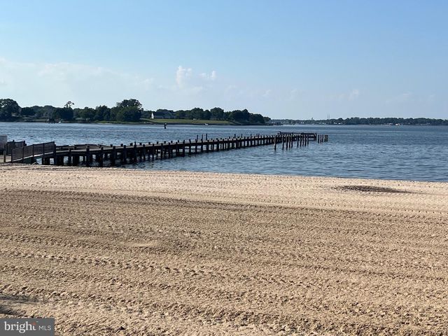237 NICHOLSON DR, Colonial Beach, VA 22443