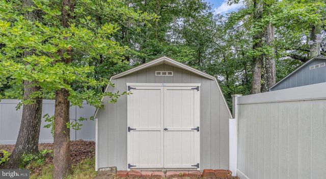 237 NICHOLSON DR, Colonial Beach, VA 22443