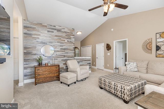 237 NICHOLSON DR, Colonial Beach, VA 22443