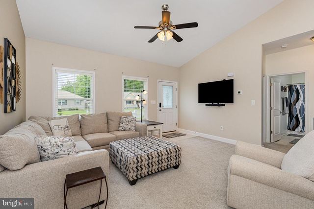 237 NICHOLSON DR, Colonial Beach, VA 22443