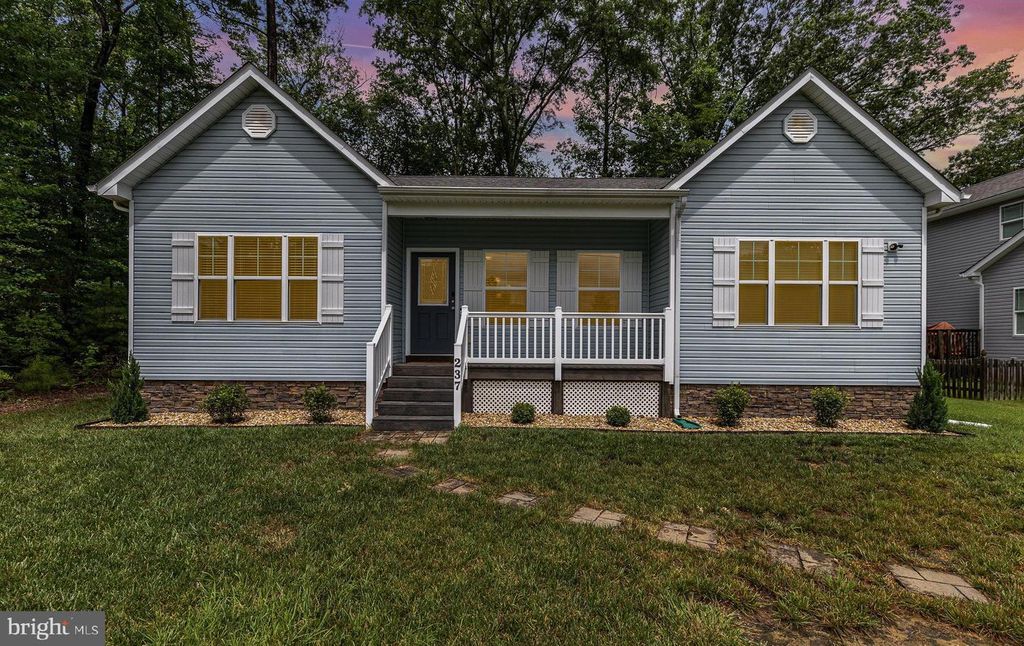 237 NICHOLSON DR, Colonial Beach, VA 22443