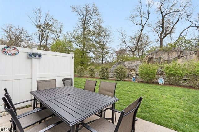 36 Lupine Ln, Allamuchy Twp., NJ 07840